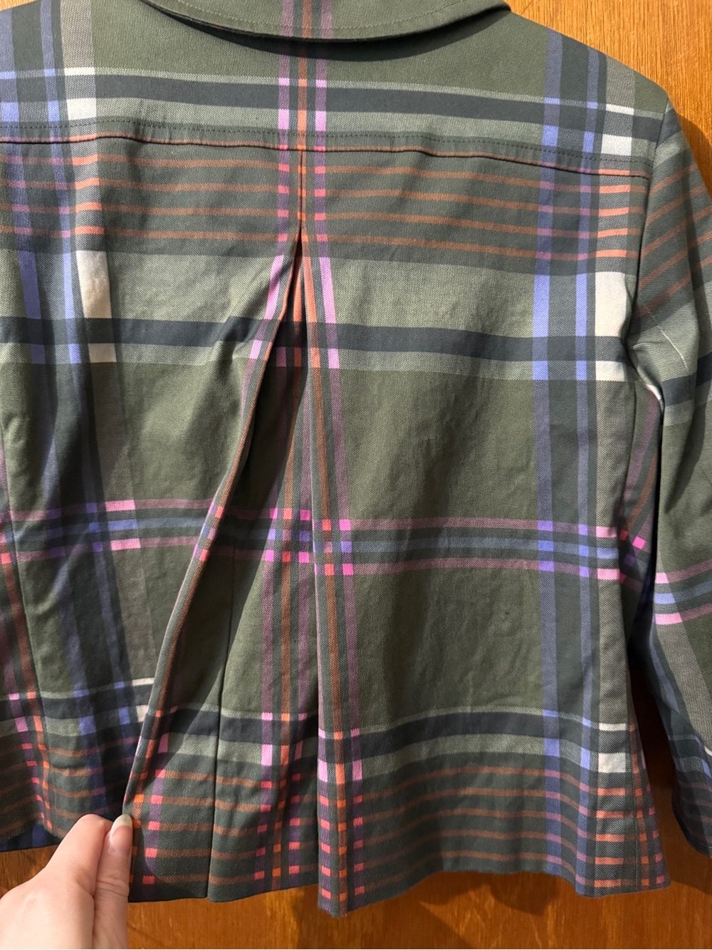 EUC Akris Punto Green Plaid Cropped Jacket - Size 6 - Picture 7 of 13